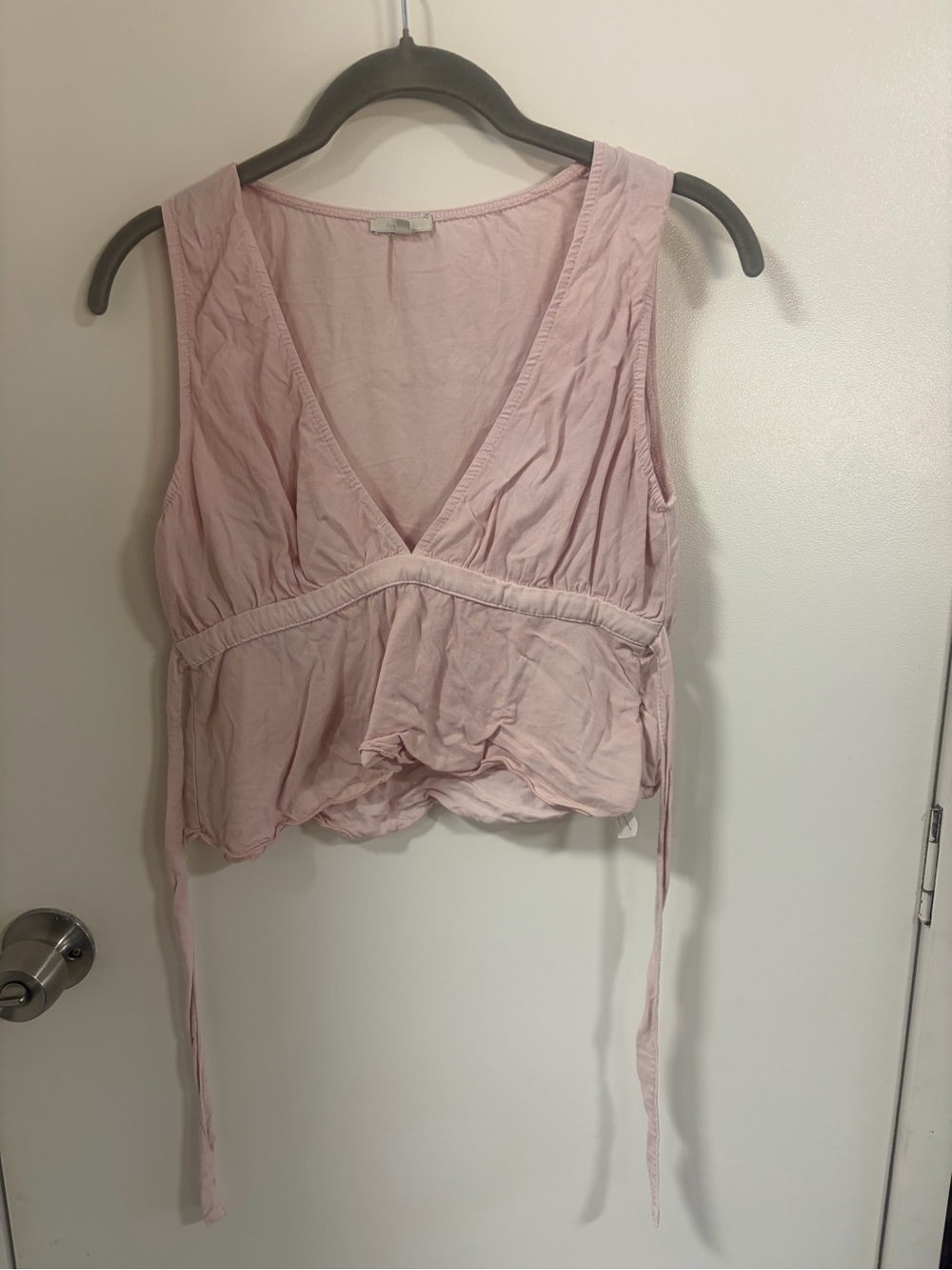 Brandy Melville Light Pink Sleeveless V-Neck Women’s Top